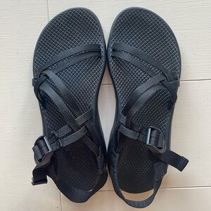 Women’s Black Double Strap Chacos 9